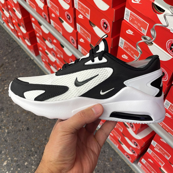 Air max bolt Sneakers White + Black