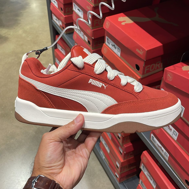 Park Lifestyle Street Red