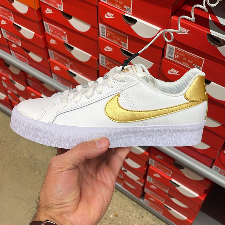Court Royale AC Sneakers White