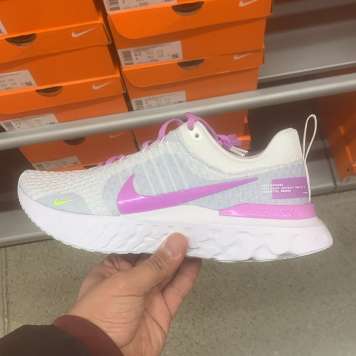 React Infinity 3 White + PINK