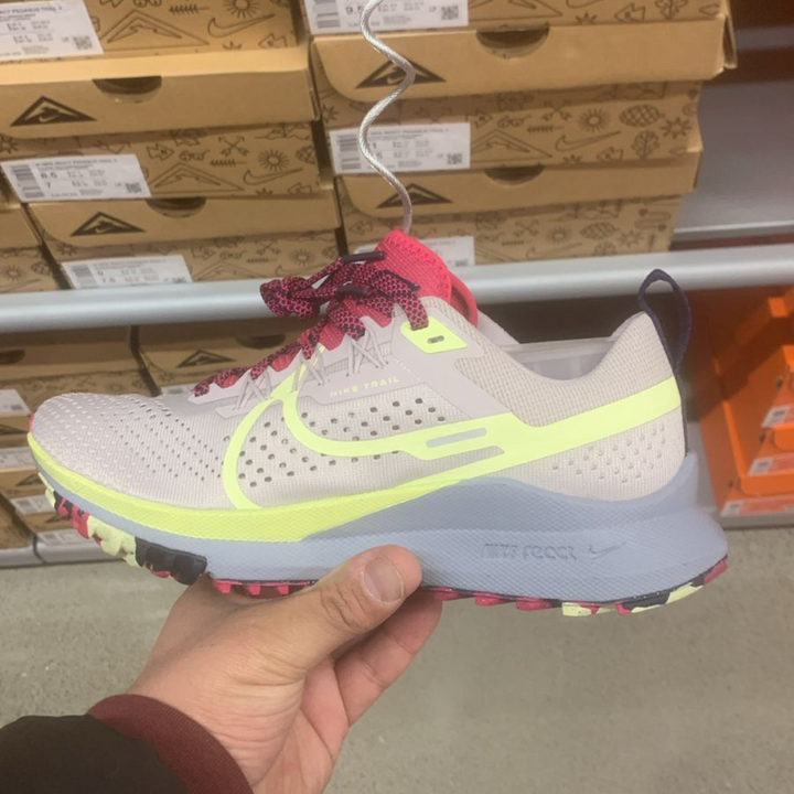 React Pegasus Trail 4 Pije+Grey