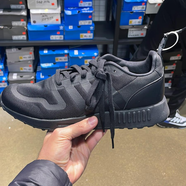 MULTIX Sneakers Black