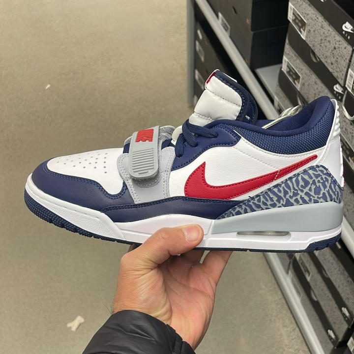 Jordan Legacy 312 Low White / Blue