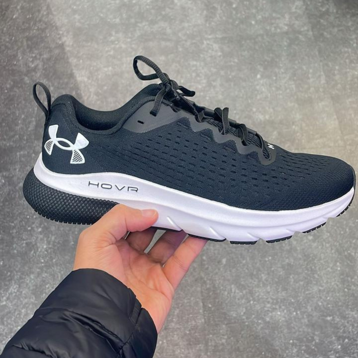 HOVR Turbulence LTD Black / White