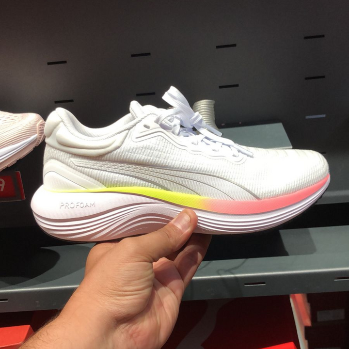 Scend Pro White  / Colors