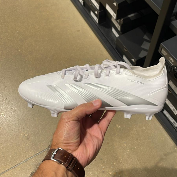 Predator League Low FG White