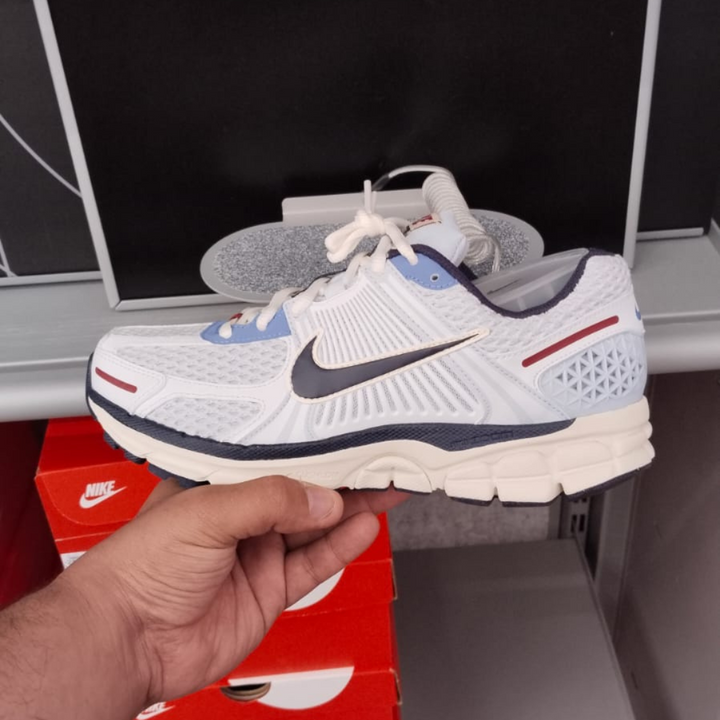 Zoom Vomero 5