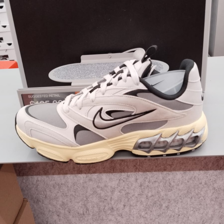 Zoom Air Fire White/Grey