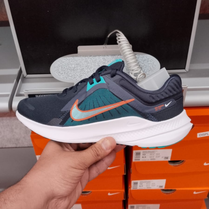 Quest 5 Navy / Green