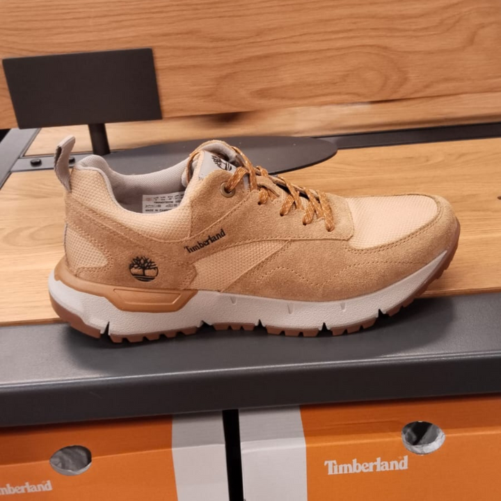 Voyager Park Low Lace-Up Sneaker - Orange