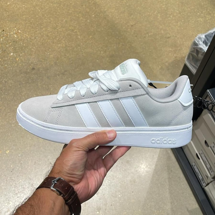 Grand Court Sneakers Light Grey